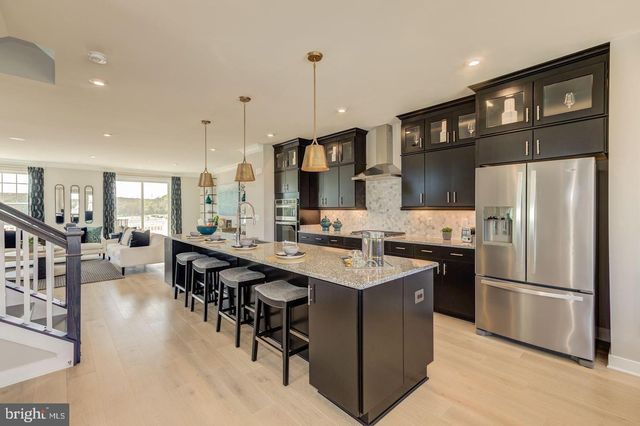 42939 RUNNING CREEK SQ, Leesburg, VA 20175