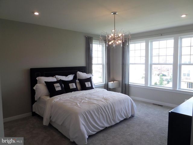 42939 RUNNING CREEK SQ, Leesburg, VA 20175