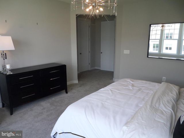 42939 RUNNING CREEK SQ, Leesburg, VA 20175
