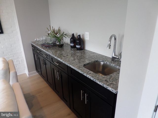 42939 RUNNING CREEK SQ, Leesburg, VA 20175