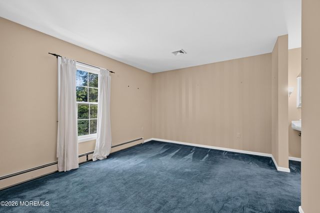 1210 Paddock Place, Toms River, NJ 08755