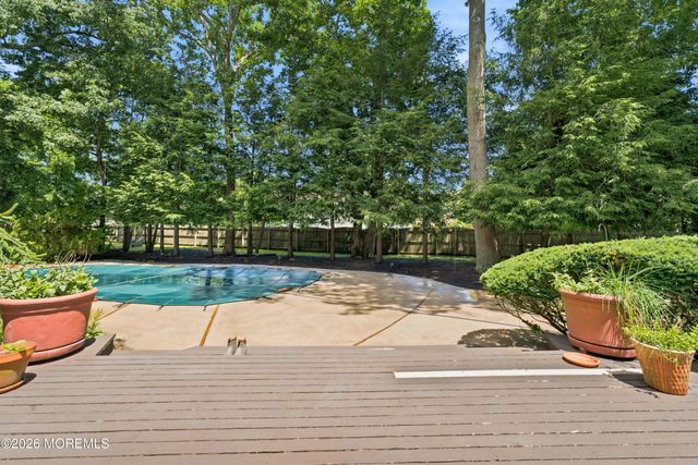 1210 Paddock Place, Toms River, NJ 08755