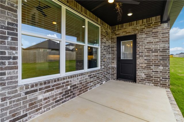 1031 Whistler Street, Centerton, AR 72719