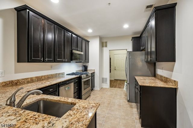 5 Station Sq 5, Union Twp., NJ 07083