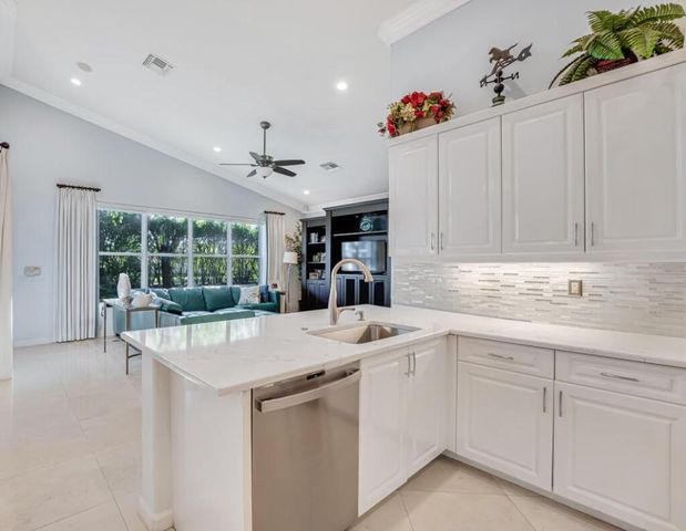 8883 Majorca Bay Drive, Lake Worth, FL 33467