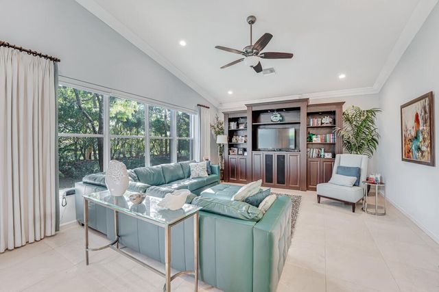 8883 Majorca Bay Drive, Lake Worth, FL 33467