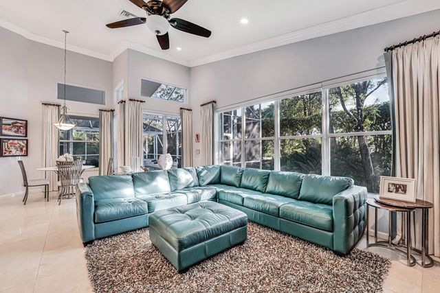 8883 Majorca Bay Drive, Lake Worth, FL 33467