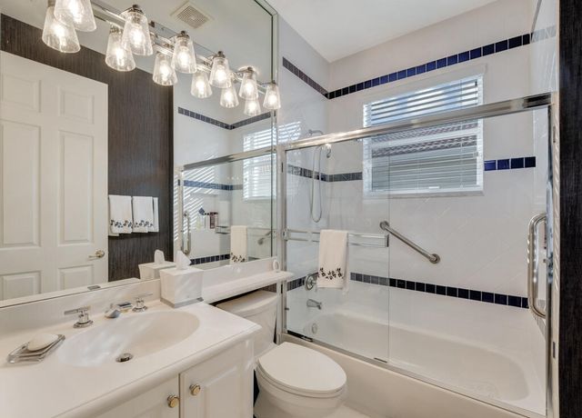 8883 Majorca Bay Drive, Lake Worth, FL 33467