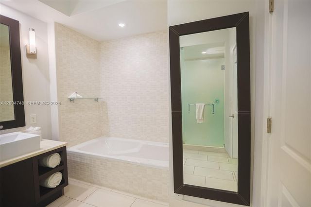 5300 NW 87th Ave 311, Doral, FL 33178