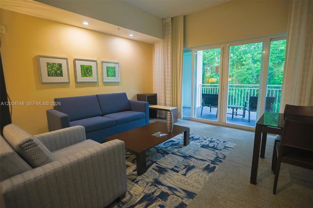 5300 NW 87th Ave 311, Doral, FL 33178