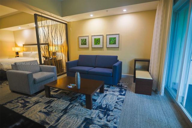 5300 NW 87th Ave 311, Doral, FL 33178