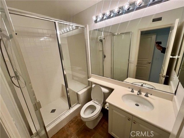 15 Sunningdale, Laguna Hills, CA 92679