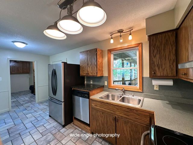 14 Nokonda Road, Cherokee Village, AR 72529