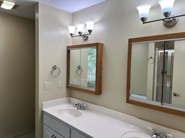 14 Nokonda Road, Cherokee Village, AR 72529