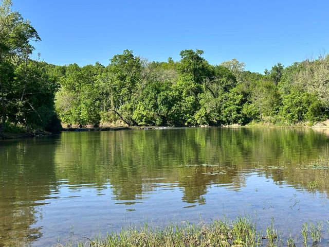 14 Nokonda Road, Cherokee Village, AR 72529