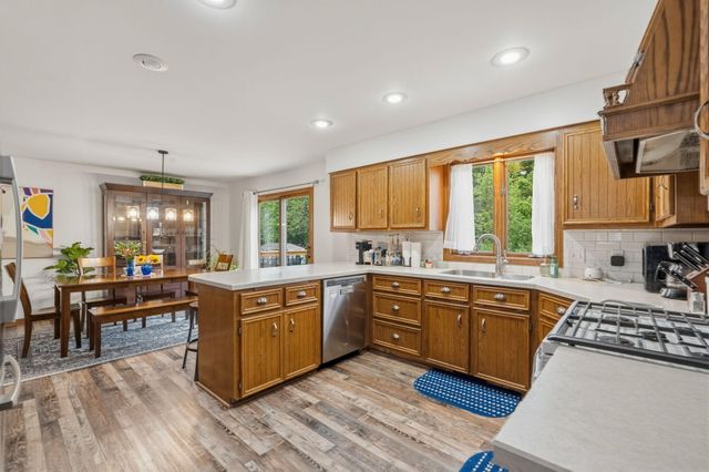 2331 Pheasant Avenue NW, Grand Rapids, MI 49534