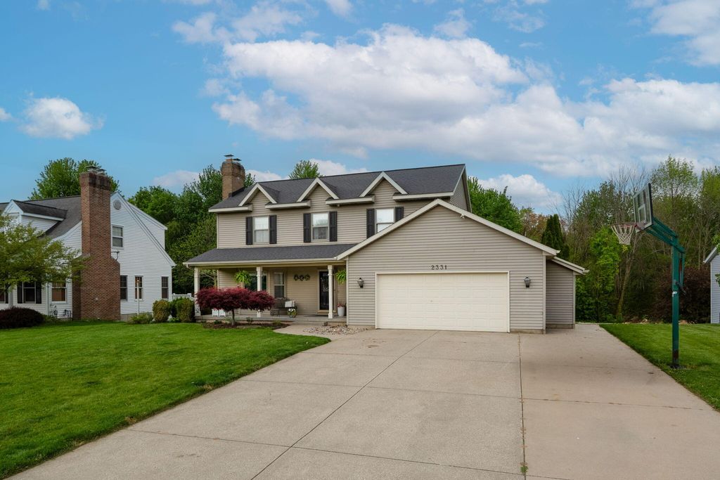 2331 Pheasant Avenue NW, Grand Rapids, MI 49534