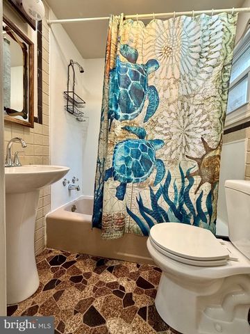 1241 S ALDER ST, Philadelphia, PA 19147