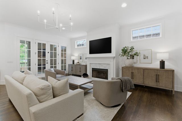 842 Woodmont Blvd, Nashville, TN 37204