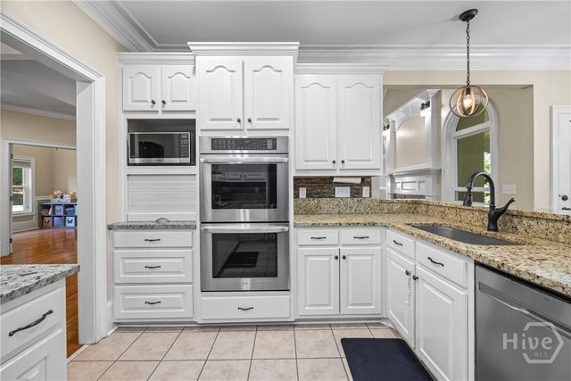 2130 Keeneland Drive, Bogart, GA 30622