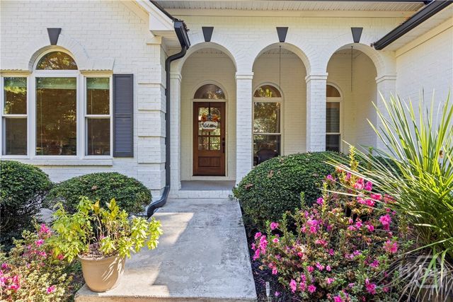 2130 Keeneland Drive, Bogart, GA 30622