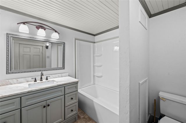 269 E Holley Street, Alba, TX 75410