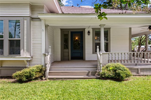 269 E Holley Street, Alba, TX 75410