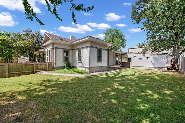 269 E Holley Street, Alba, TX 75410