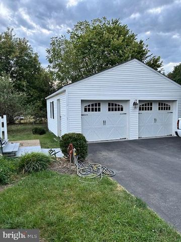 129 CHURCH ST, Summit Point, WV 25446