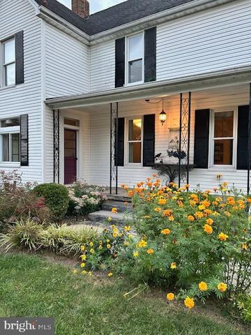 129 CHURCH ST, Summit Point, WV 25446