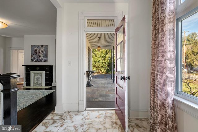 129 CHURCH ST, Summit Point, WV 25446