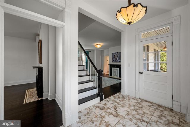 129 CHURCH ST, Summit Point, WV 25446