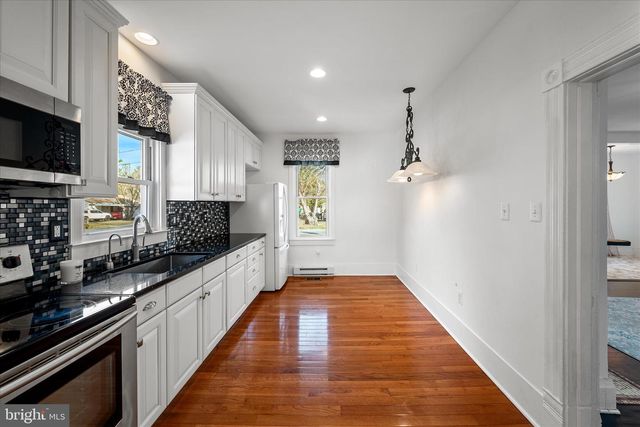 129 CHURCH ST, Summit Point, WV 25446