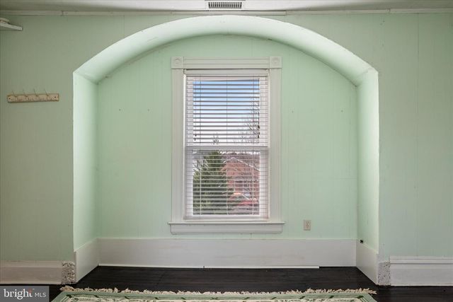 129 CHURCH ST, Summit Point, WV 25446