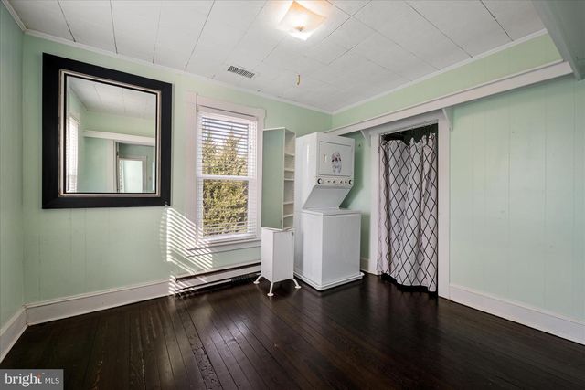 129 CHURCH ST, Summit Point, WV 25446