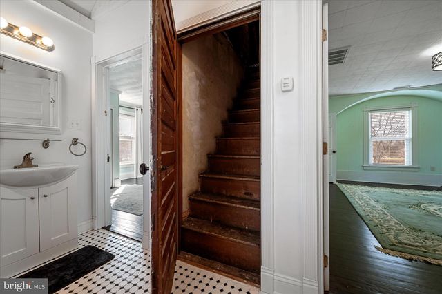 129 CHURCH ST, Summit Point, WV 25446