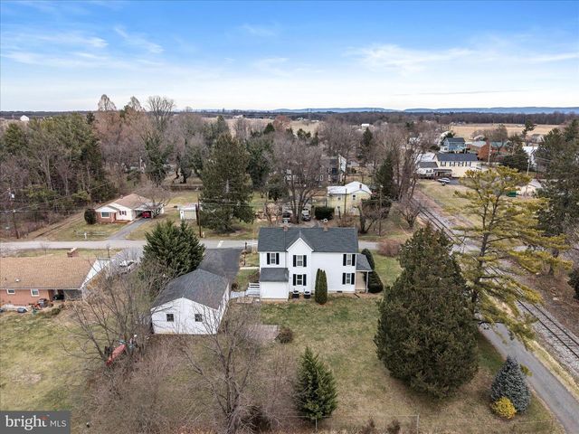 129 CHURCH ST, Summit Point, WV 25446