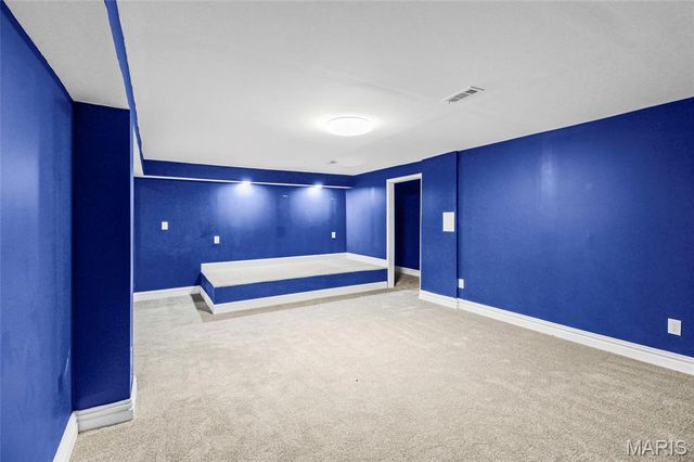 3300 Tom Sawyer Drive, Florissant, MO 63033