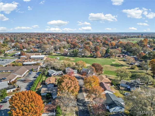 3300 Tom Sawyer Drive, Florissant, MO 63033