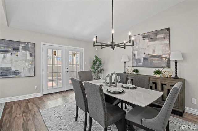 3300 Tom Sawyer Drive, Florissant, MO 63033