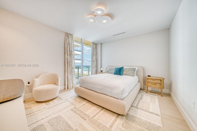 5775 Collins Ave 703, Miami Beach, FL 33140