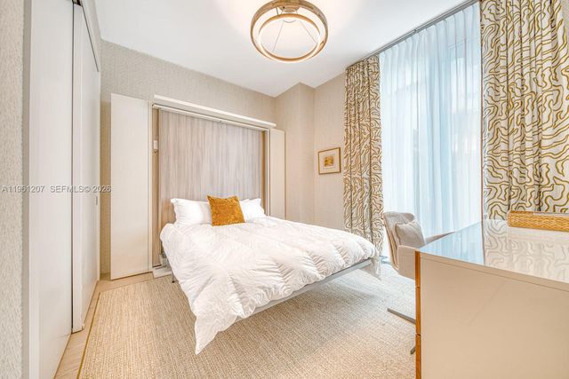 5775 Collins Ave 703, Miami Beach, FL 33140