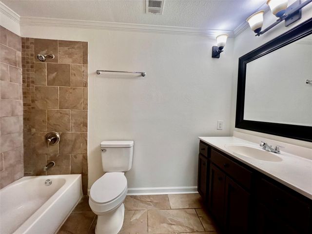 2102 Blueberry Lane, Pasadena, TX 77502