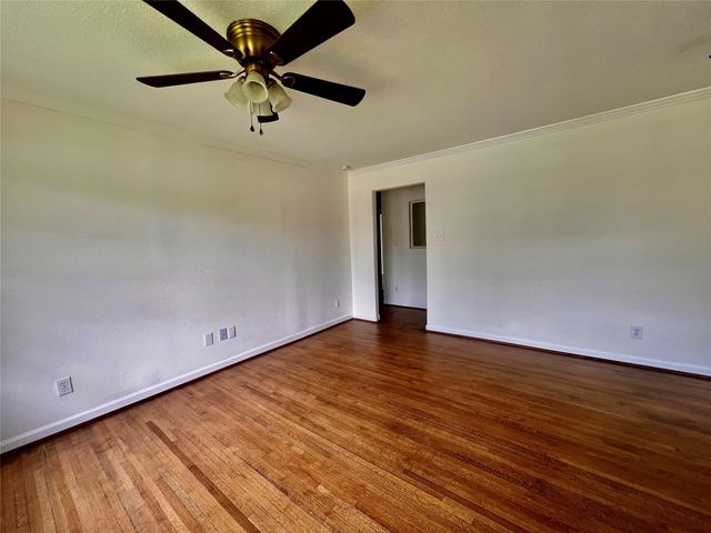 2102 Blueberry Lane, Pasadena, TX 77502