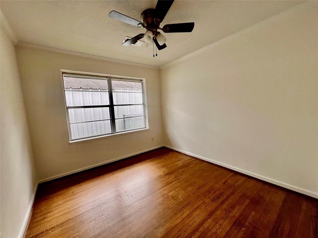2102 Blueberry Lane, Pasadena, TX 77502