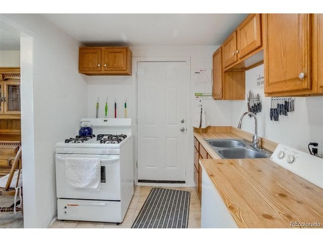 6750 Clermont St, Commerce City, CO 80022