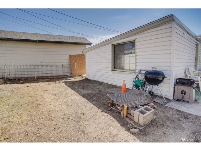 6750 Clermont St, Commerce City, CO 80022