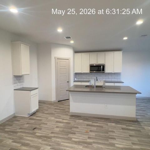 715 Silver Kettle Drive, Rosharon, TX 77583