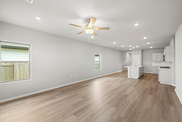 141 Ayres Horn, Cedar Creek, TX 78612