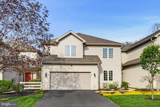 704 WOODFIELD DR, Lititz, PA 17543
